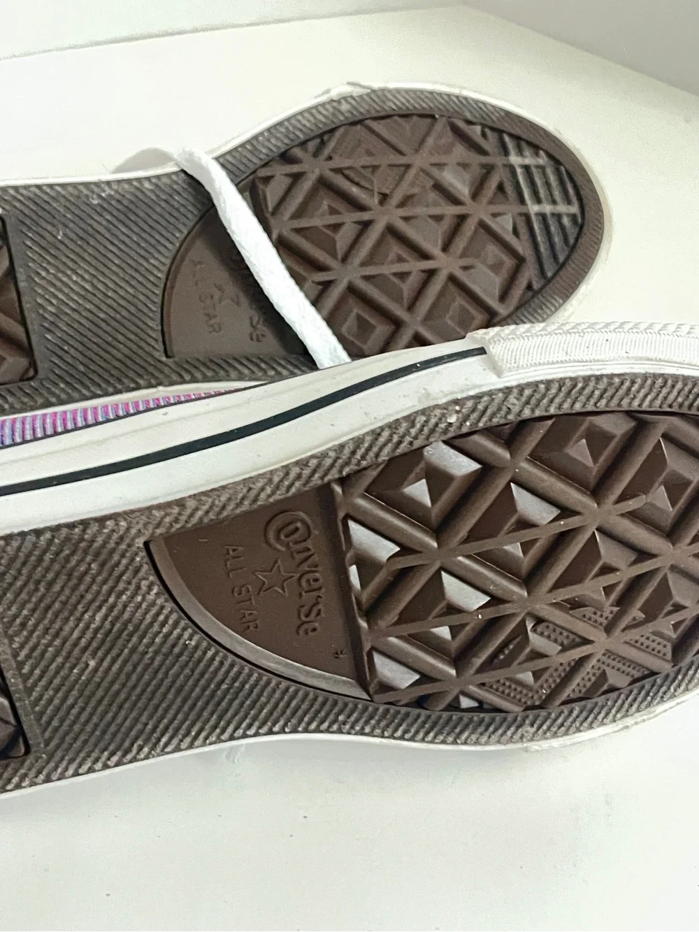 Converse All Star Chuck Taylor Low Shoes Sneakers Youth iridescent purple Silver